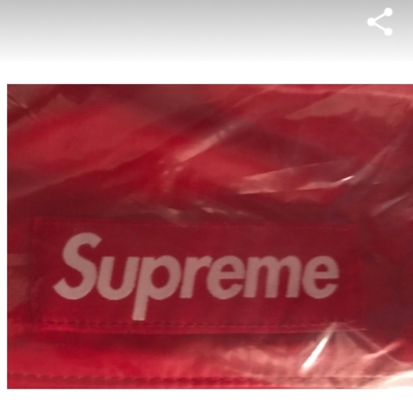 Supreme gym/duffel bag. - Picture 3 of 3